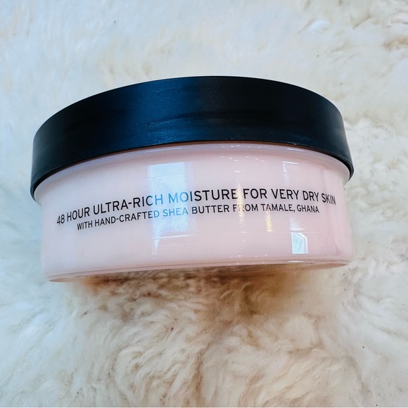 The Body Shop Nourishing Shea Body Butter 200ml - Picture 3 of 5